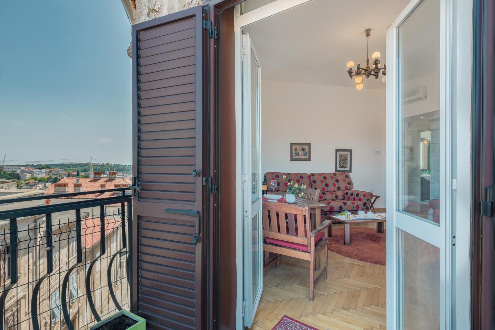 Apartment Seagull Pula Extérieur photo