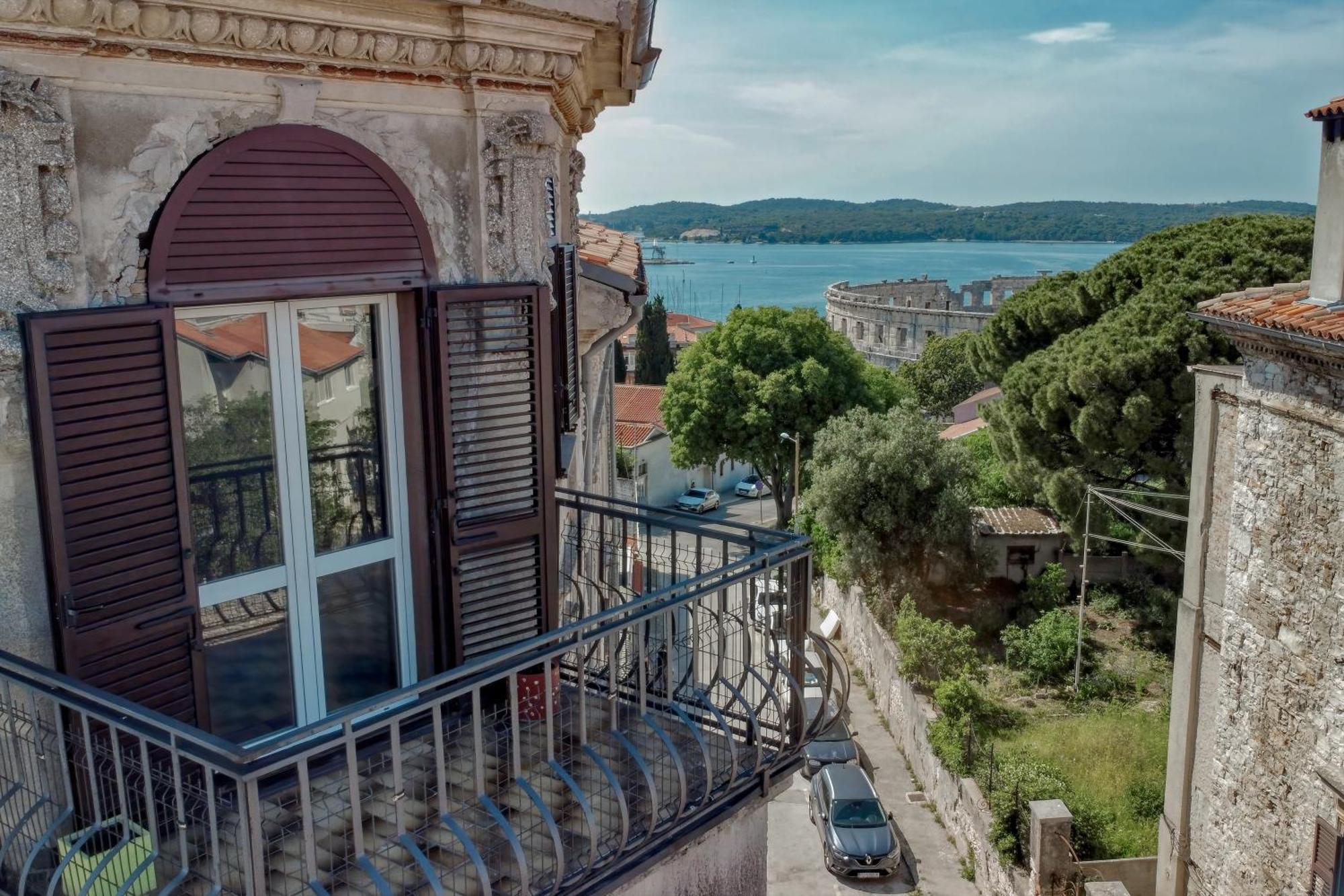 Apartment Seagull Pula Extérieur photo